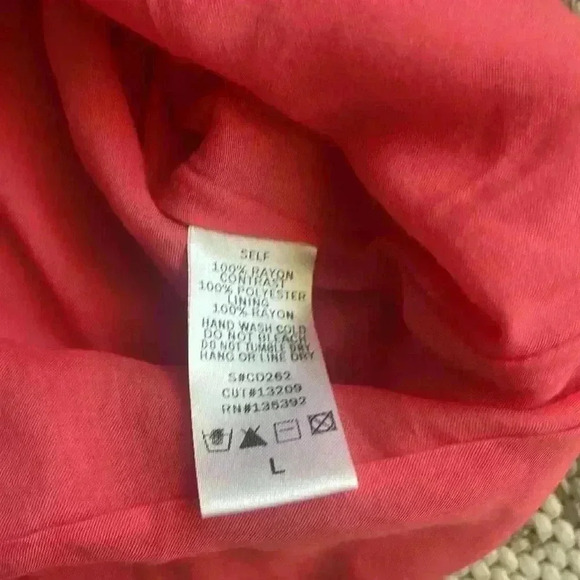 Peachy pink muslin and lace style dress - Picture 5 of 6